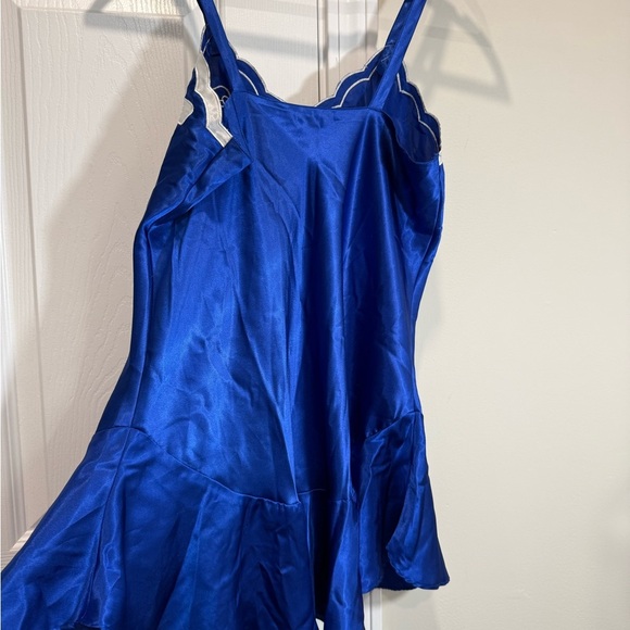 VICTORIA SECRET vintage gold label  Satin Women's Sleepwear with Lace Trim - Picture 5 of 9